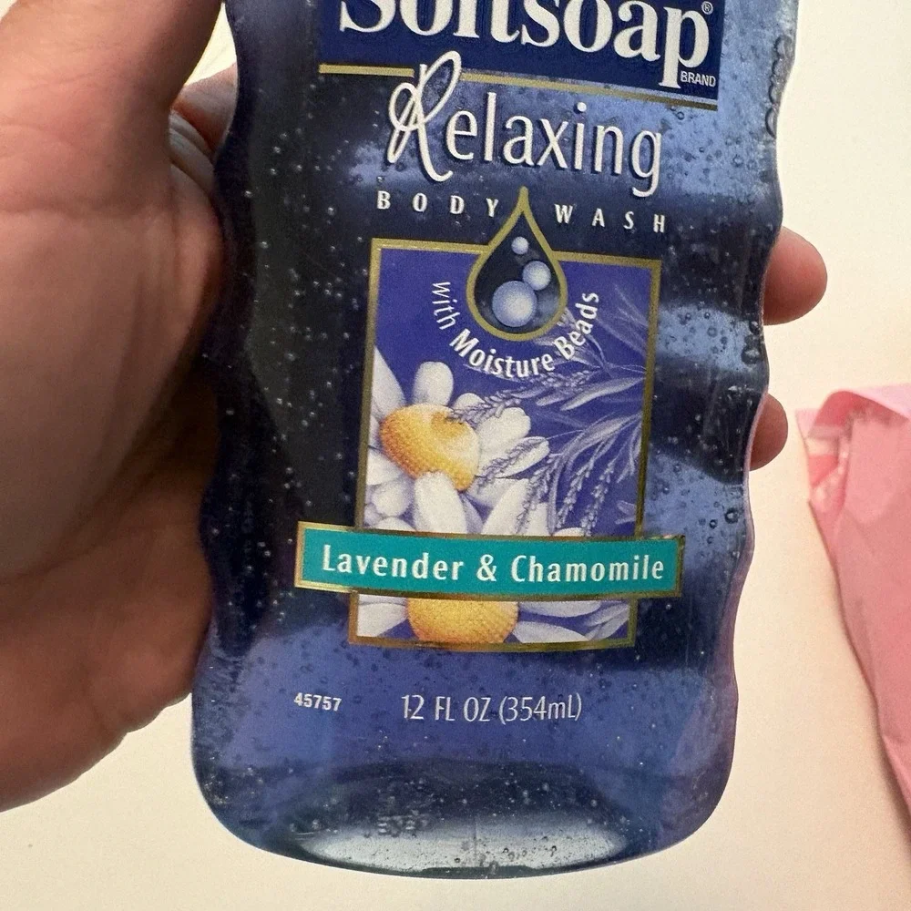 Rare Discontinued Softsoap Relaxing Body Wash Lavender Chamomile 12oz